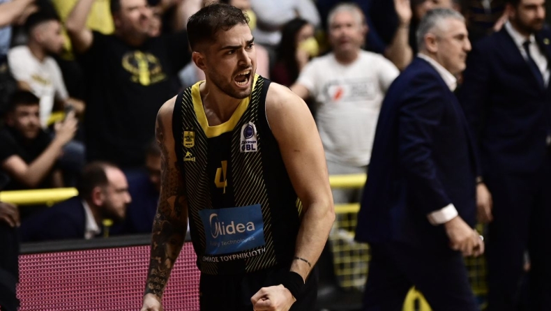 Άρης: Η τελευταία κόρνα της γραμματείας και μια… εικόνα που αποκάλυψε πόσοι φίλοι του Άρη ήταν στο κλειστό του Αγίου Θωμά (vid)