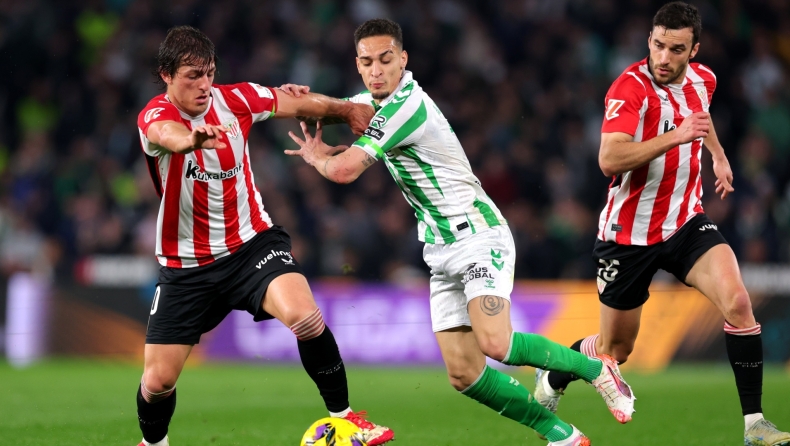 Μέσα ο Ντεόσα - Αμφίβολος ο Άντονι για τον αγώνα της Μπέτις με τον ΠΑΟΚ