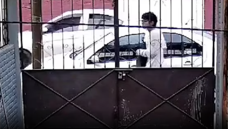 Πατέρας - τέρας στο Μεξικό: Έβαλε το νεογέννητο μωρό του σε σακούλα και το πέταξε στον δρόμο (vid)