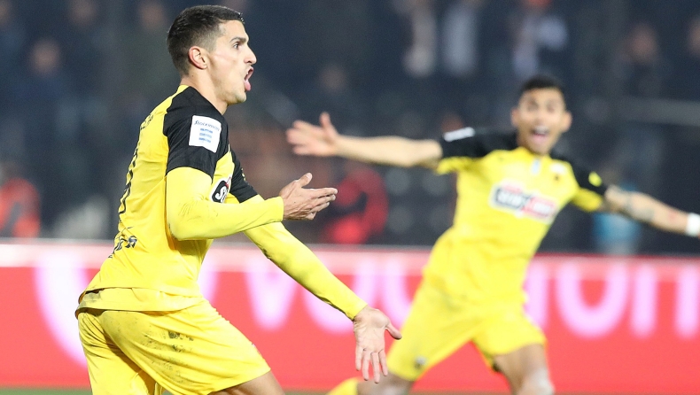 ΑΕΚ: Ο Λαμέλα έσβησε την εσωστρέφεια και άφησε τρεις στην κούρσα