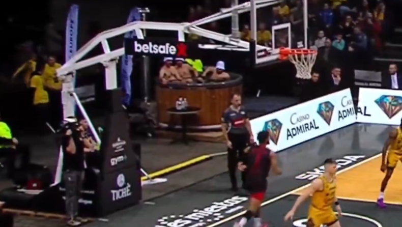 Σιολιάι - Ρίτας: Τρομερό σκηνικό με φιλάθλους σε... τζακούζι (vid)