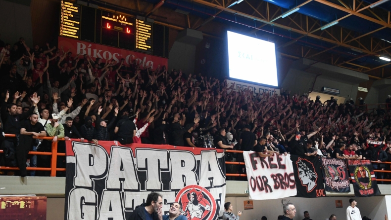 Προμηθέας - Ολυμπιακός: Οι φίλοι των Πειραιωτών αποθέωσαν τον... σκόρερ Μουζακίτη