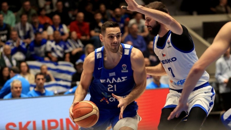 Παπαπέτρου: «Είχα πολύ καιρό να παίξω, δεν υπάρχει καλύτερο συναίσθημα από το να φοράς το εθνόσημο»