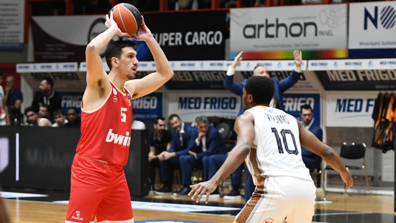 Προμηθέας - Ολυμπιακός 74-77: Αγχώθηκε αλλά... απέδρασε από την Πάτρα