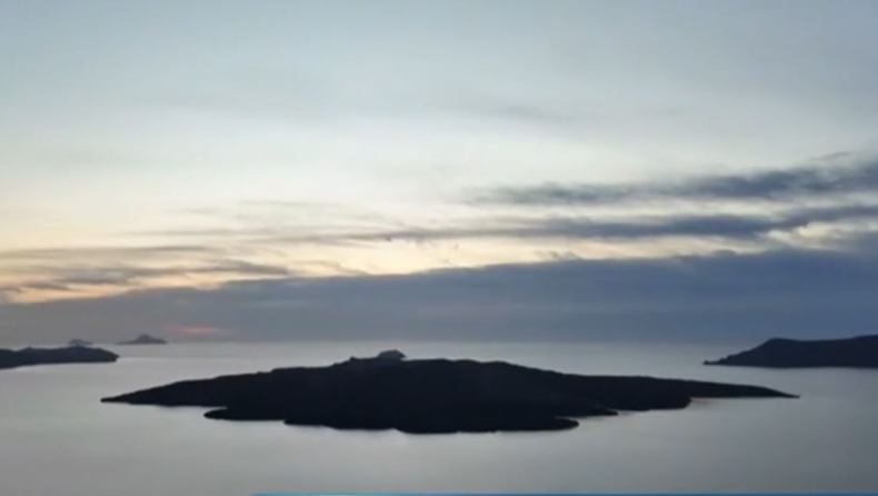 Πάνω από 25 σεισμοί σε 6,5 ώρες σε Σαντορίνη και Αμοργό προκάλεσαν ανησυχία και έθεσαν το ερώτημα: «Ξύπνησε το ηφαίστειο;» (vid)