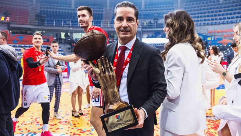 Πρόεδρος Ερυθρού Αστέρα: «Με έχει εντυπωσιάσει η δουλειά του Σφαιρόπουλου»