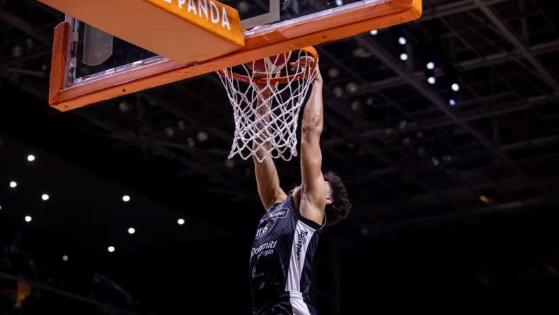 Αρμάνι - Τρέντο 63-79: Το σήκωσε και έγραψε ιστορία