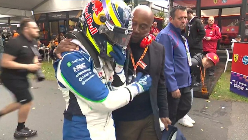F1 - O πατέρας του Χάμιλτον παρηγόρησε τον Ιζάκ Χατζάρ (vid)
