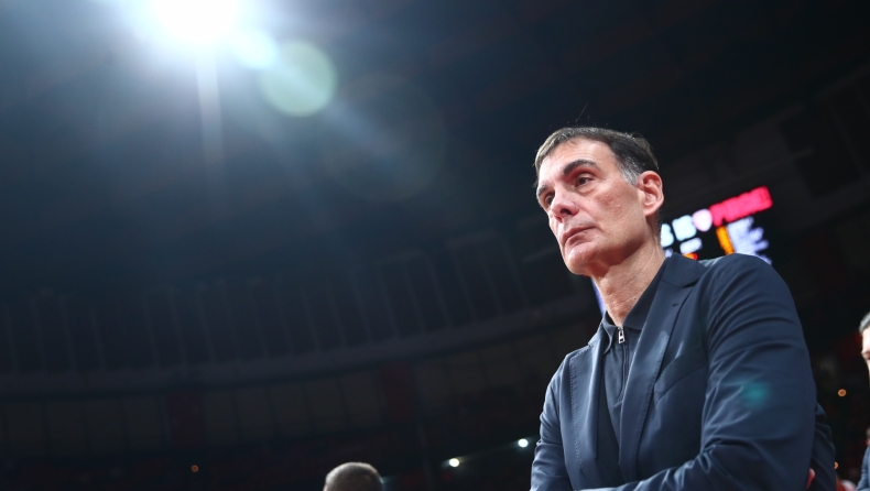 Μπαρτζώκας: «Σε πολλά γήπεδα δεν είμαι ο προπονητής του Ολυμπιακού, αλλά κάποιος που τους αρέσει να μισούν»