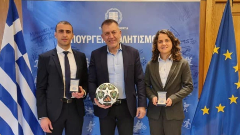 Βρούτσης: Συνάντηση στο Υπουργείο Αθλητισμού με εκπροσώπους FIFA και UEFA