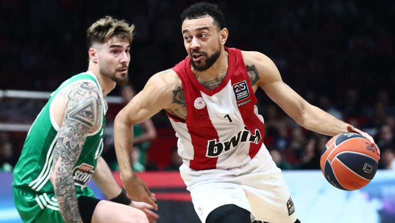 Ολυμπιακός - Παναθηναϊκός: Αποχώρησε από το ματς ο Γκος και γύρισε στον πάγκο με πολιτικά