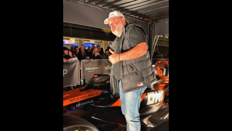 ΑΕΚ: Η παρουσία του Ηλιόπουλου στην εκδήλωση με το μονοθέσιο της McLaren στην OPAP Arena (vid)