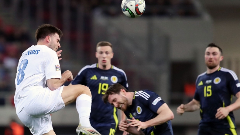 Ελλάδα - Σκωτία: Οι προσπάθειες των Ιωαννίδη και Τσιμίκα που πέρασαν πάνω από το οριζόντιο και οι φωνές για πέναλτι (vids)