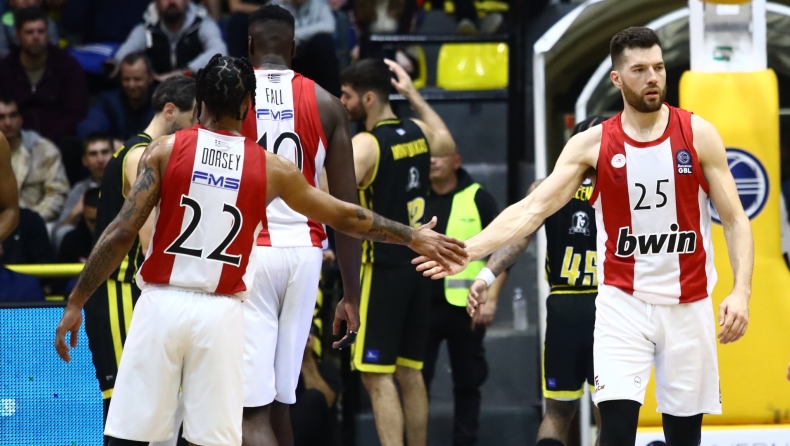 Μαρούσι - Ολυμπιακός 88-104: «Καθάρισε» με μπροστάρη Πίτερς και επιθετική πολυφωνία