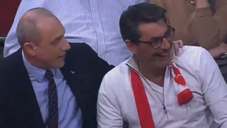 Αρμάνι Μιλάνο: Οπαδός τα... έψαλε στον Μεσίνα και αυτός έκατσε δίπλα του (vid)