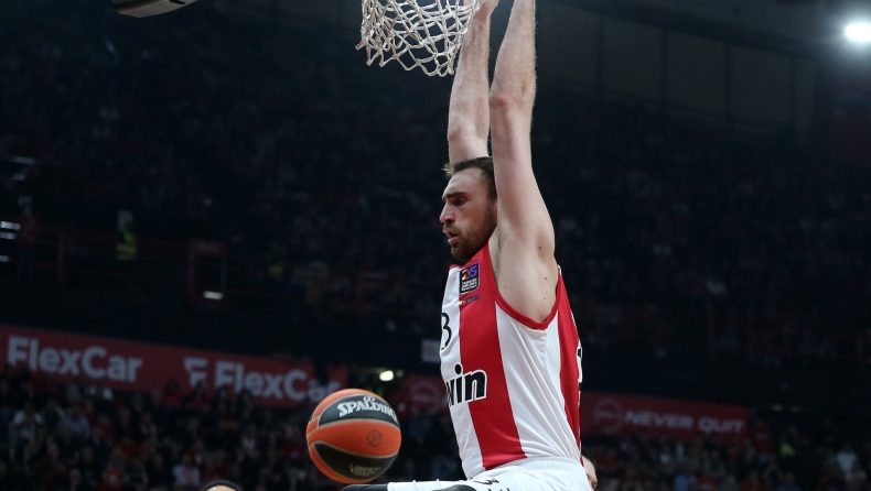 Μιλουτίνοφ: «Όταν έχεις σκόρερ όπως ο Σάσα και ο Έβαν ξέρεις πως η μπάλα θα είναι κυρίως στα χέρια τους»