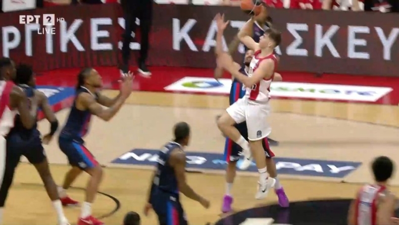 Ολυμπιακός - Πανιώνιος: Έβαλε καλάθι και αποθεώθηκε ο Μπουρνελές (vid)