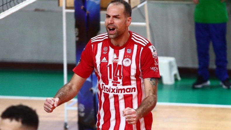 olympiakos_travica_