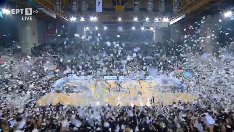 ΠΑΟΚ - Σολέ: Εντυπωσιακή ατμόσφαιρα από τους φιλάθλους του δικεφάλου του Βορρά με χιλιάδες χαρτάκια (vid)