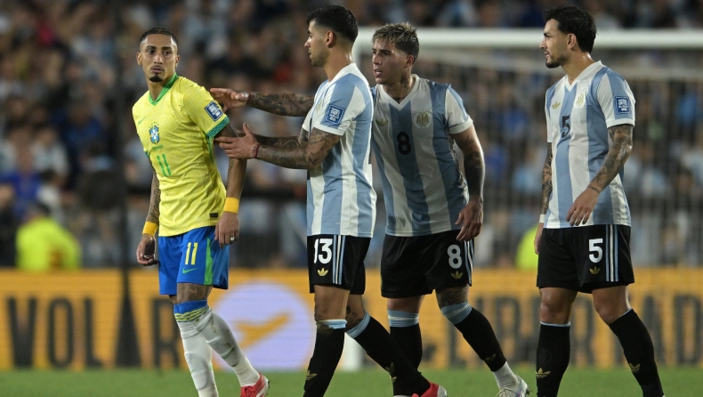 Αργεντινή - Βραζιλία: Το «πέσιμο» στον Ραφίνια καθώς πήγαινε στα αποδυτήρια (vid)