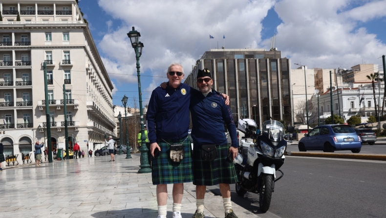 Σκωτία - Ελλάδα: Σκωτσέζοι φίλαθλοι αποκλείστηκαν στην Αθήνα λόγω της φωτιάς στο Χίθροου και κινδυνεύουν να χάσουν τη ρεβάνς!