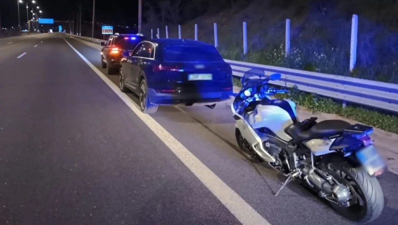 Η κάμερα σε κρυφό περιπολικό «έπιασε» ταχύτητες έως 209 χλμ/ώρα (vid)