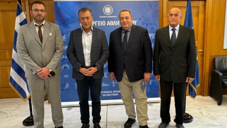 Ο Γιάννης Βρούτσης