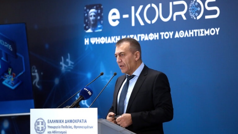 Ο Γιάννης Βρούτσης