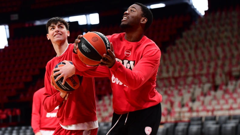 Ολυμπιακός: Επετειακά σημαιάκια για όλους τους φιλάθλους στο ΣΕΦ ενόψει του αγώνα με τον Ερυθρό Αστέρα