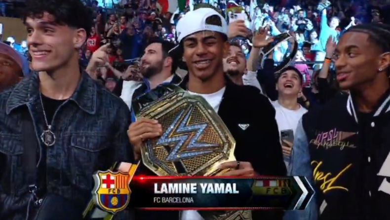 Γιαμάλ: Είδε από κοντά αγώνα Smackdown, η ζώνη του WWE και οι φωτογραφίες με Triple H και Randy Orton