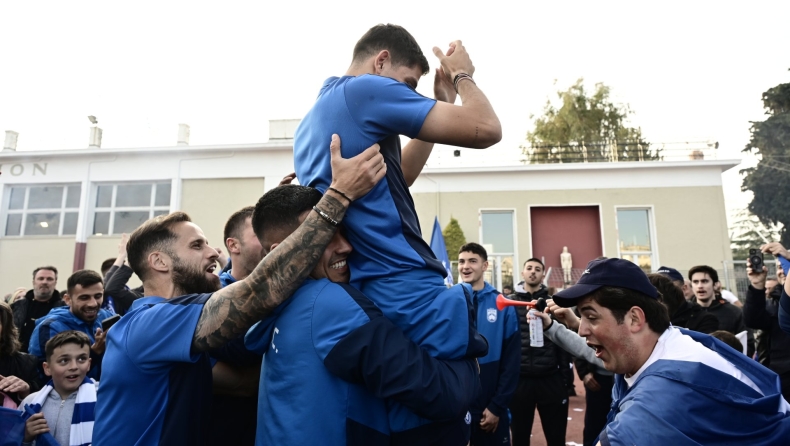  Κηφισιά: Αποθέωση για Παντελίδη, τον σήκωσαν στον αέρα! (vid)