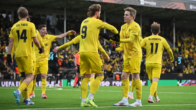 Μπόντο Γκλιμτ: Χορεύοντας στο πλαστικό... τη μισή Ευρώπη! (vid)