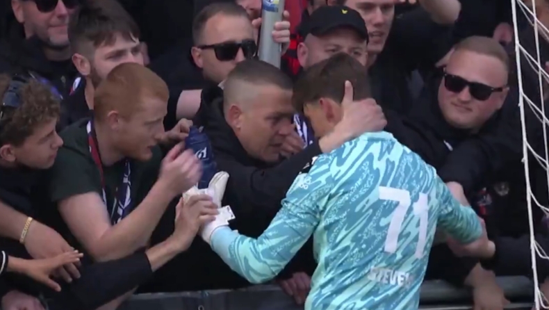 Βέλγιο: Η αγκαλιά των οπαδών στον αντίπαλο κίπερ, μετά τον χαμό του πατέρα του (vid)