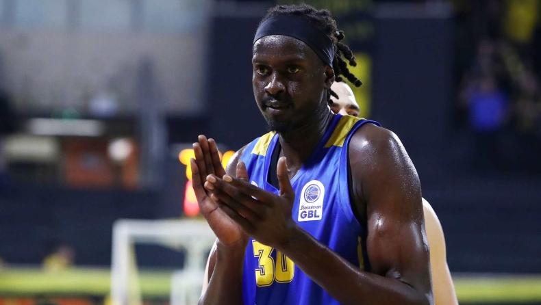 Άρης-Περιστέρι: Ο Γκακ έκανε τρία φάουλ μετά από μόλις 2.5 λεπτά αγώνα (vid)