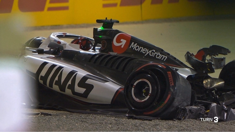 F1: Στον τοίχο της πίστας του Μπαχρέιν ο Οκόν, κόκκινη σημαία στις κατατακτήριες (vid)