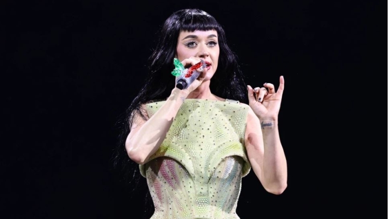 Η Κέιτι Πέρι αντιδρά στο διαδικτυακό hate: Από την "cringe περιοδεία" της μέχρι τη διαστημική πτήση