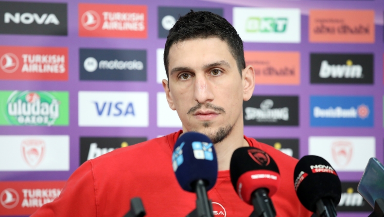 Λαρεντζάκης: «Μας αξίζει η πρώτη θέση, δικαίως βρισκόμαστε σ' αυτή»