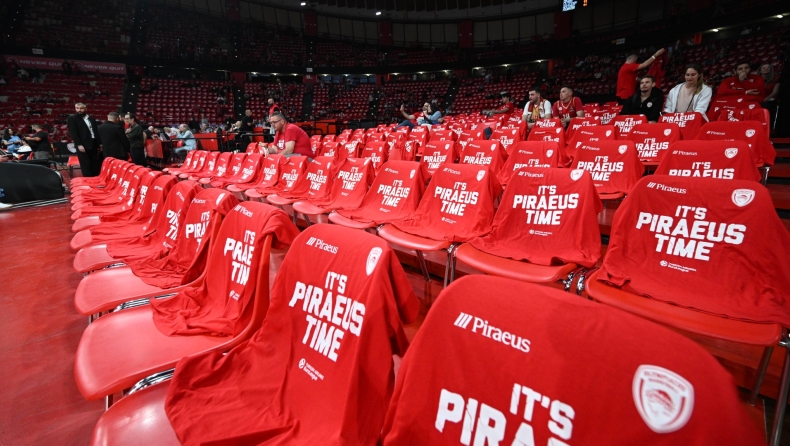 Ολυμπιακός - Ρεάλ Μαδρίτης: Εντυπωσιακές εικόνες, το ΣΕΦ... ντύθηκε στα κόκκινα