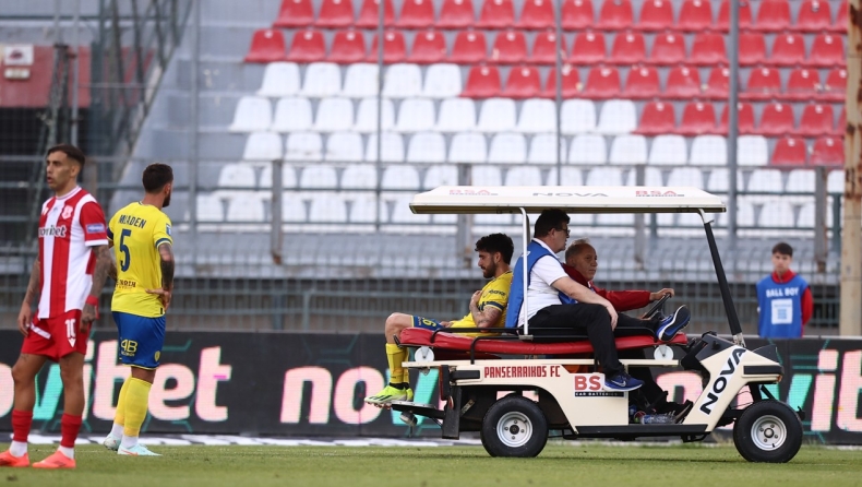 Παναιτωλικός: Ο Σιέλης μεταφέρθηκε στο νοσοκομείο με εξάρθρωση ωμοπλάτης