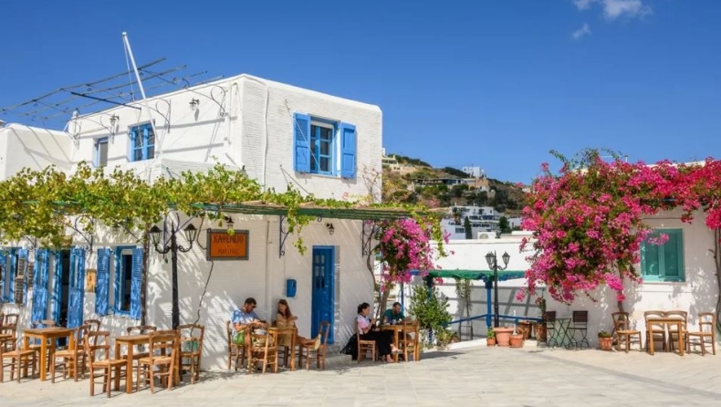 6 μαγευτικά αιγαιοπελαγίτικα χωριά για την άνοιξη