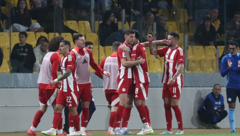 ΑΕΚ - Ολυμπιακός: Ζέλσον και Τσικίνιο έκρυψαν τη μπάλα και ο Γιάρεμτσουκ έκανε το 0-2 (vid)