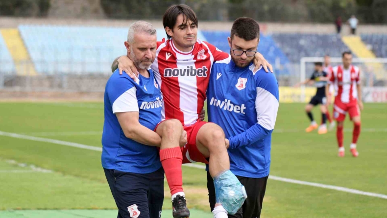 Λαμία - Πανσερραϊκός: Ο τραυματισμός του Γκαλβάν που διακομίστηκε στο νοσοκομείο για εξετάσεις (vid)