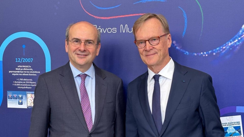 Άρι Βάτανεν: Στην Ελλάδα ο θρύλος των ράλλυ, έδωσε το «παρών» σε εκδήλωση για την οδική ασφάλεια