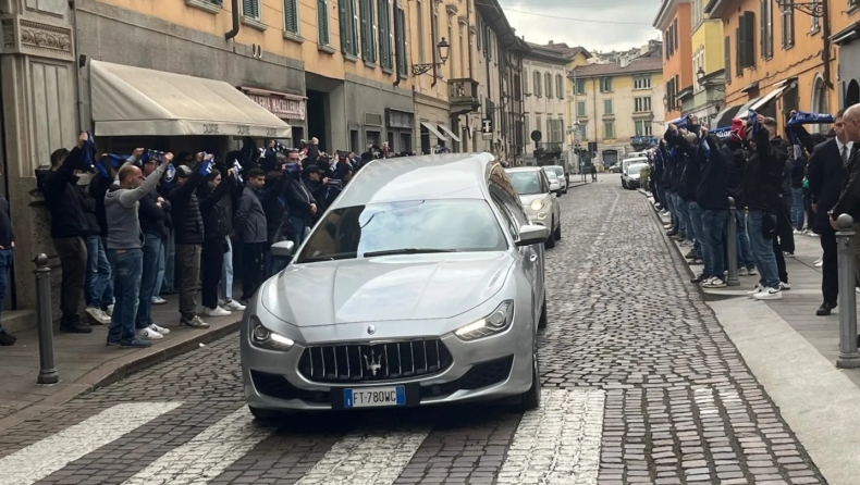 Δολοφονία οπαδού της Αταλάντα: «Πάγωσε» το Μπέργκαμο στην κηδεία του 26χρονου