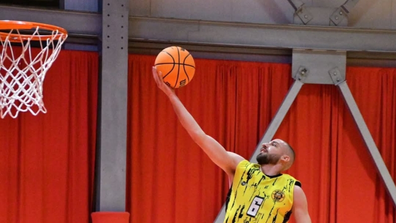 BasketakI: Πρώτα ταπώνει, μετά... καρφώνει ο Στεάι!