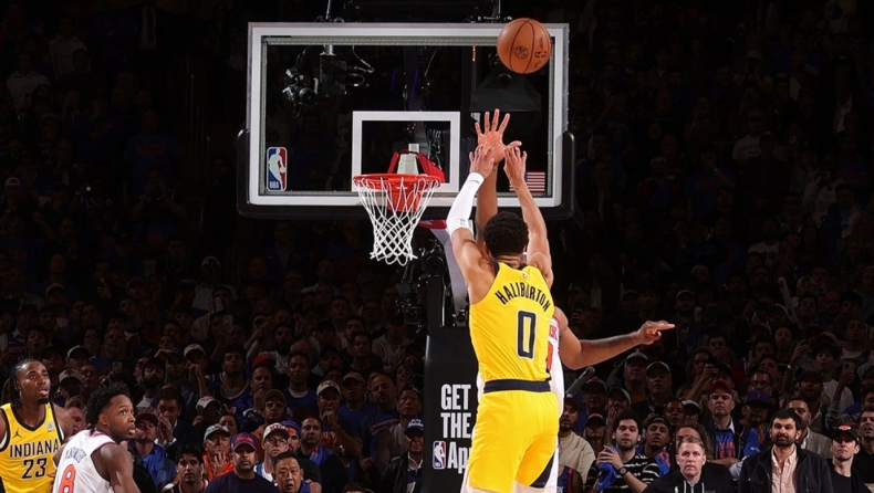 Χαλιμπέρτον: Το απίθανο σουτ με αναπήδηση που έστειλε τους Νικς στον... ψυχίατρο (vid)