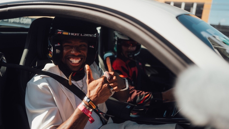 F1 - Ο Μπότας πήγε βόλτα στην πίστα του Μαϊάμι τον πιο γρήγορο άνθρωπο στον πλανήτη