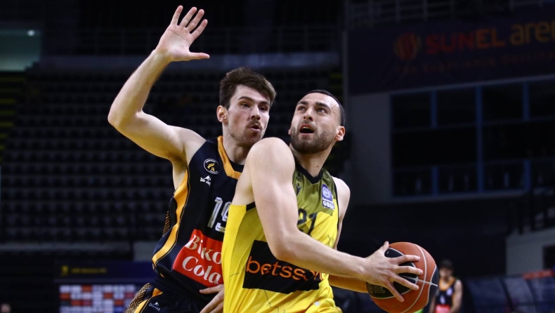 Νετζήπογλου στο Gazzetta: ««Οι κορυφαίες ομάδες έχουν ίδιο κορμό για πολλά χρόνια, ξεχωριστός ο Σάκοτα»