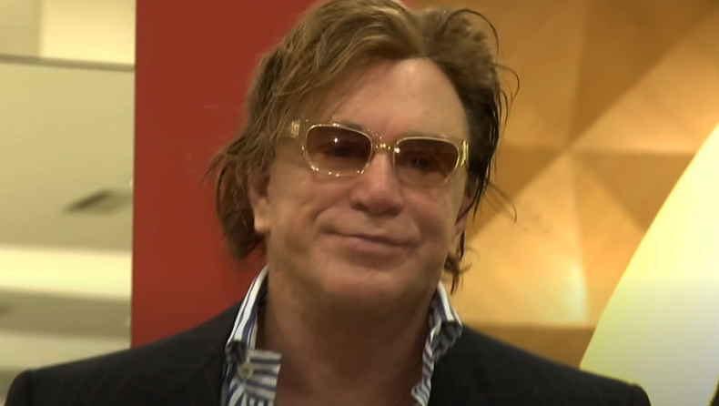 Σοκάρει η παραμόρφωση του Μίκι Ρουρκ από τις πλαστικές επεμβάσεις