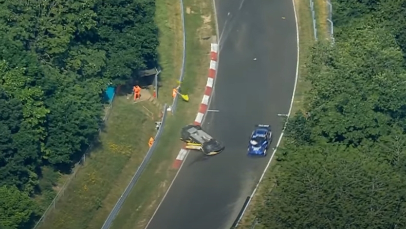 24 Ώρες Νίρμπουργκρινγκ: Τρομακτικό ατύχημα στην «Πράσινη Κόλαση», αλώβητος βγήκε ο οδηγός (vid)